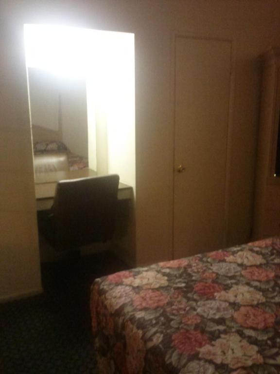 Stockton Travelers Motel Rom bilde